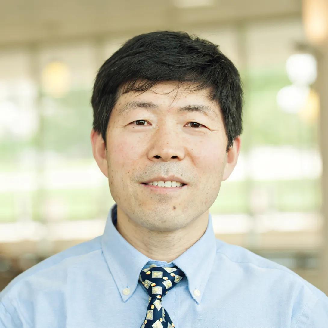 portrait of Jifeng Zhang
