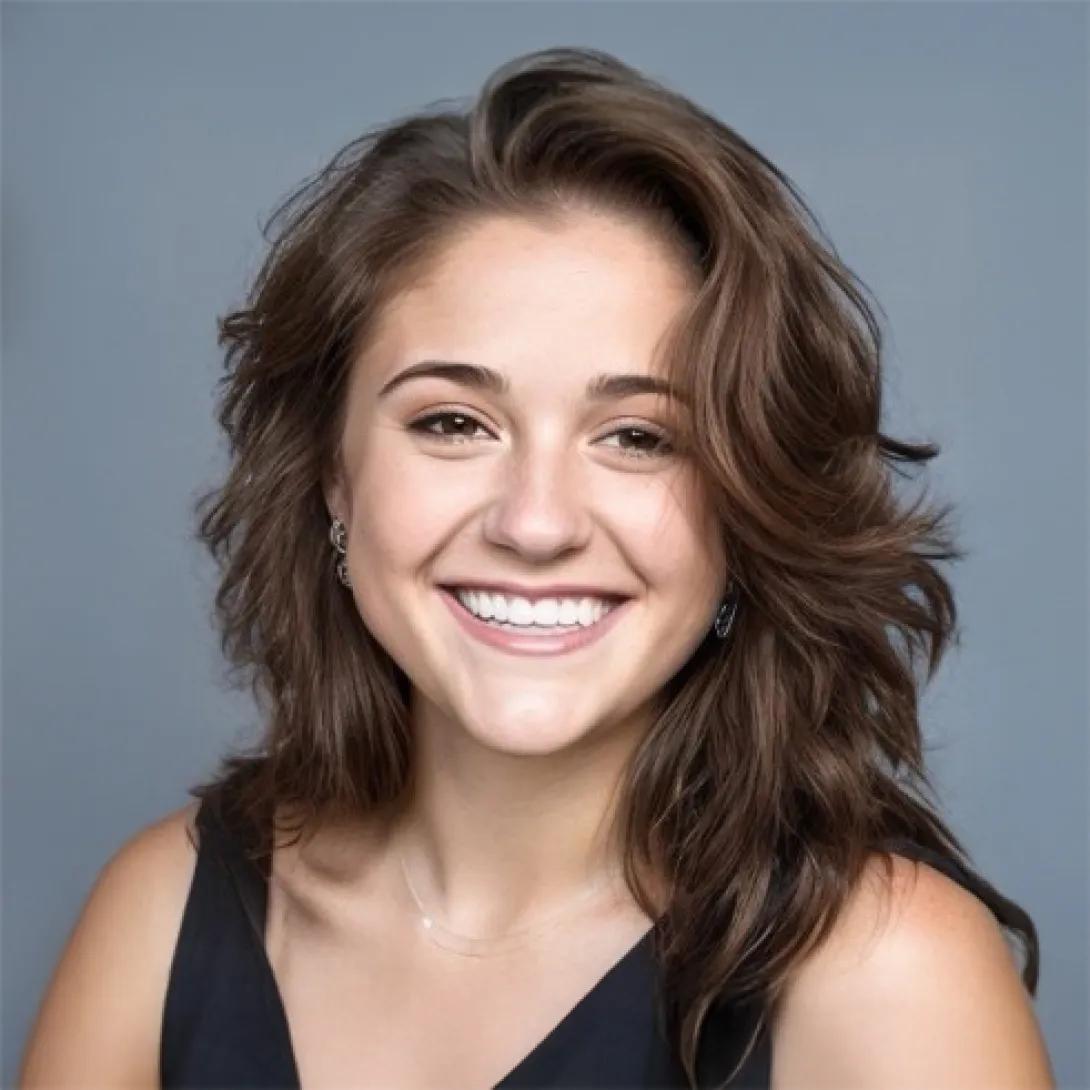 portrait of Abigail Ratkowiak