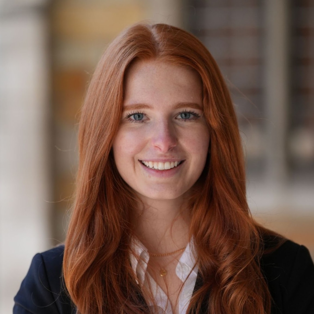 Katie Croom headshot