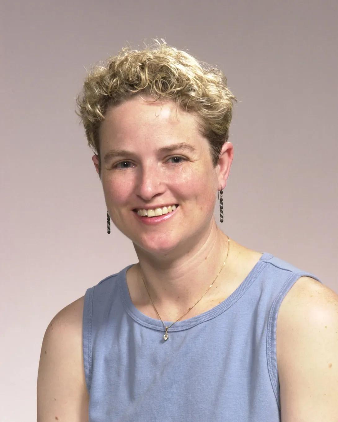 Caroline Richardson headshot