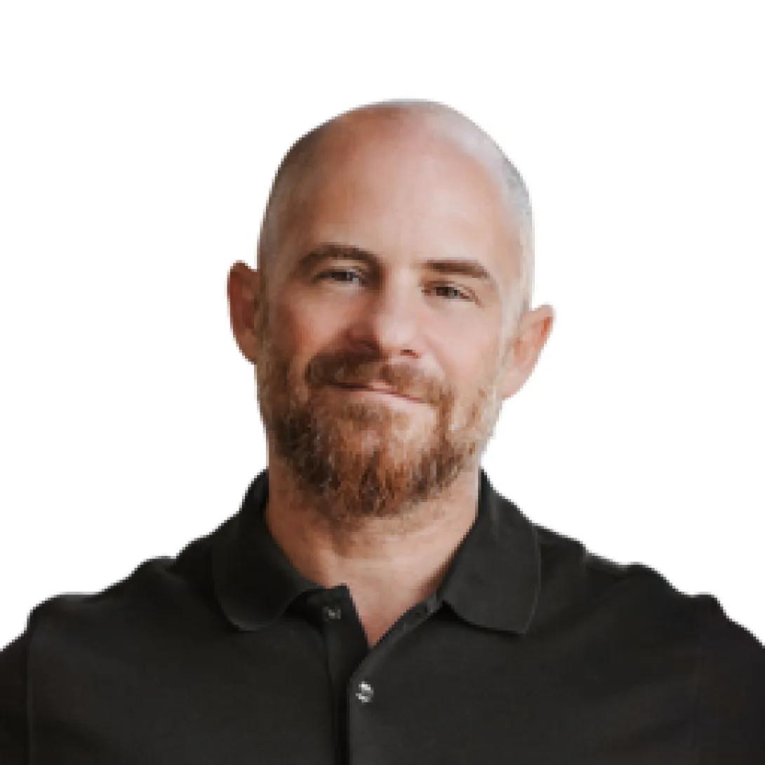 Justin Garson headshot