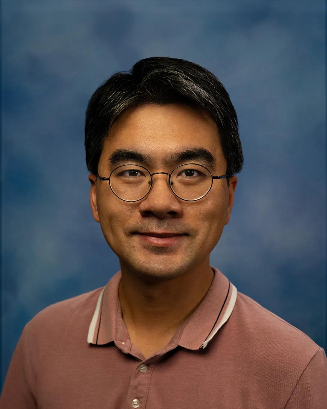 Zhengguo Tan