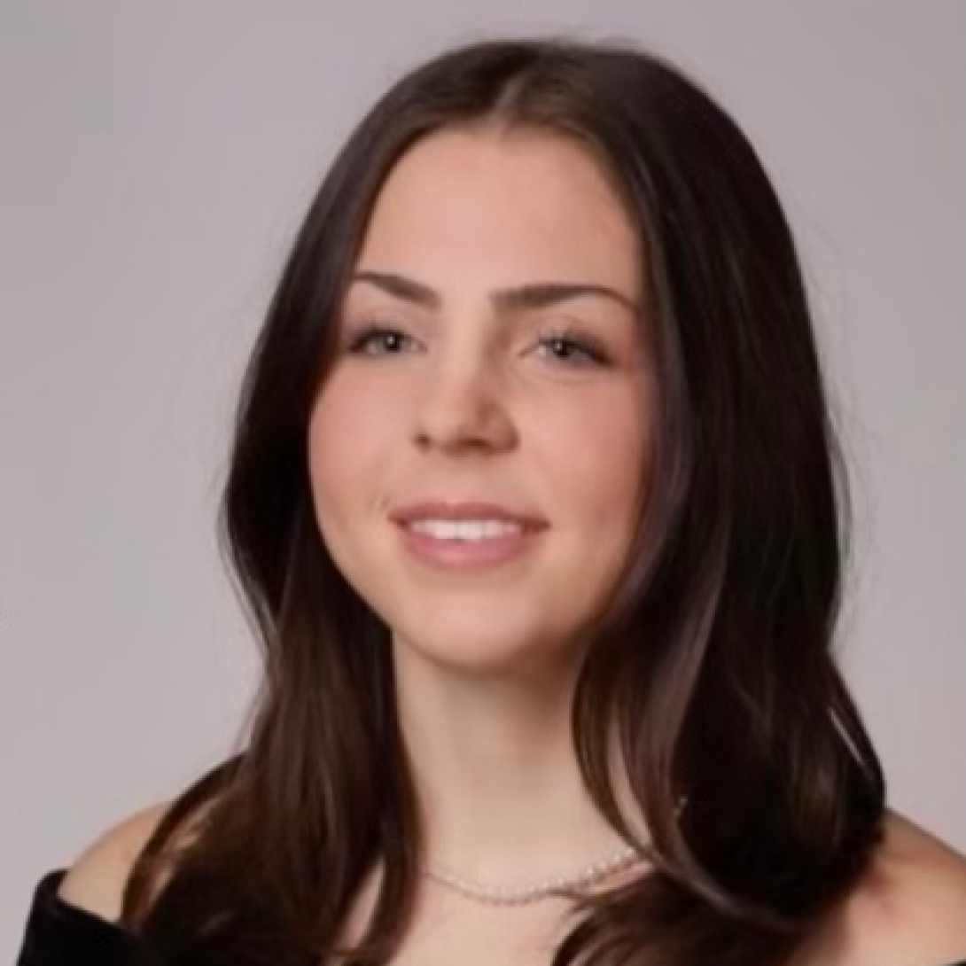 Sarah Miniter headshot