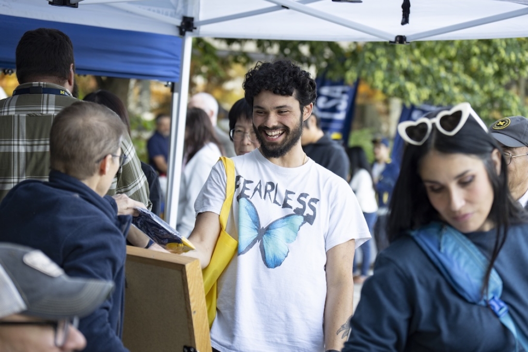 Photo of a crowd at Researchpalooza