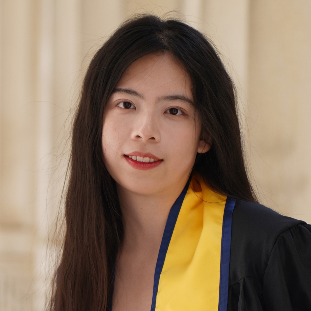 portrait of Xinyi Deng