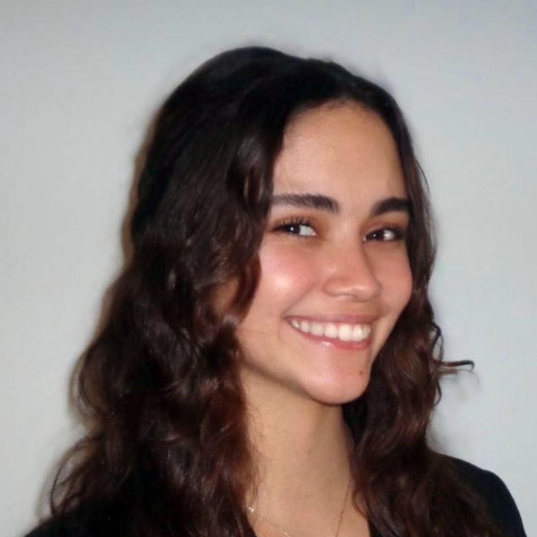 Valeria Mas headshot