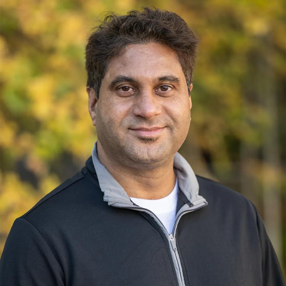 portrait of Ravi Prakash