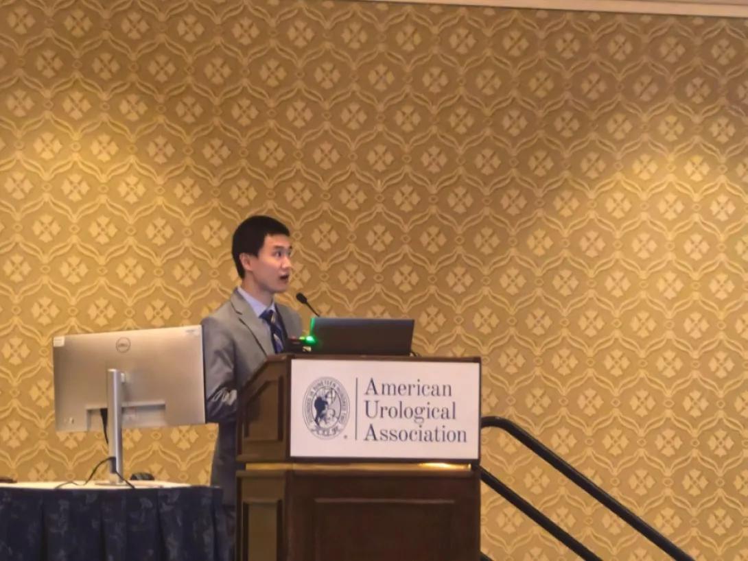 presenter speaking in a seminar