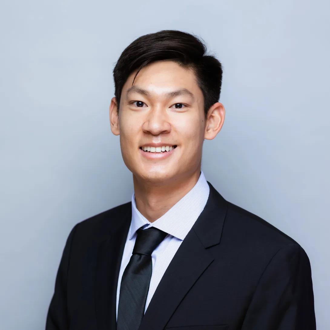 Derek Kao headshot 
