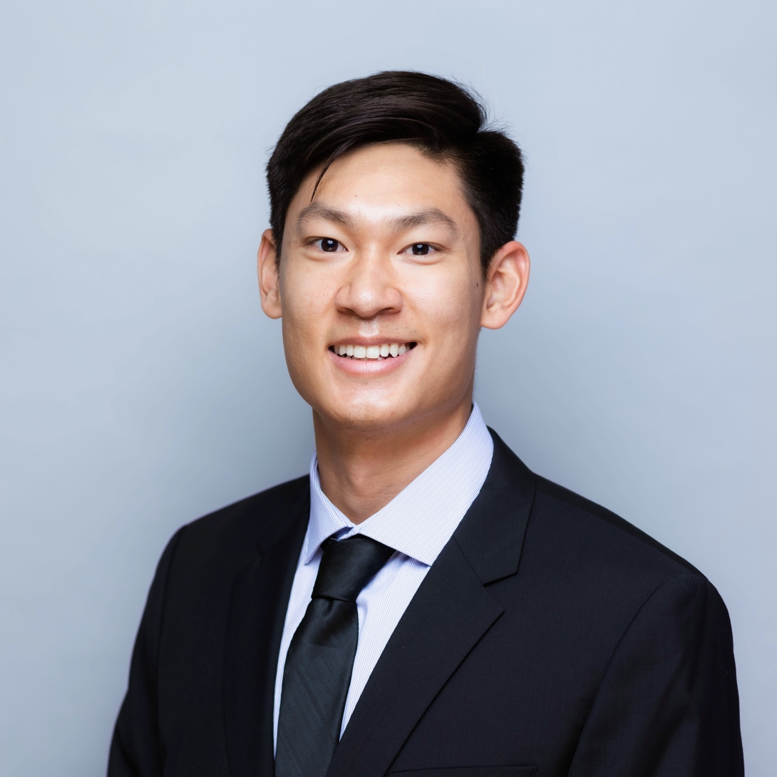 Derek Kao headshot 