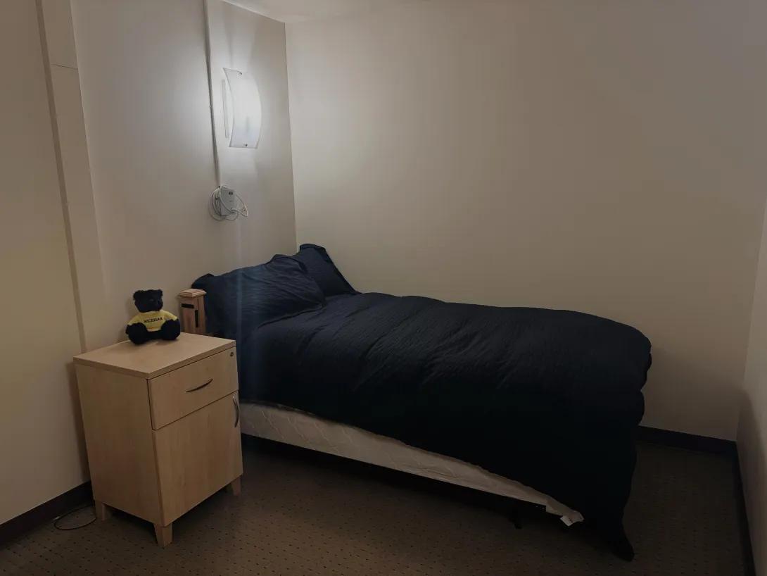 Sleep lab bedroom