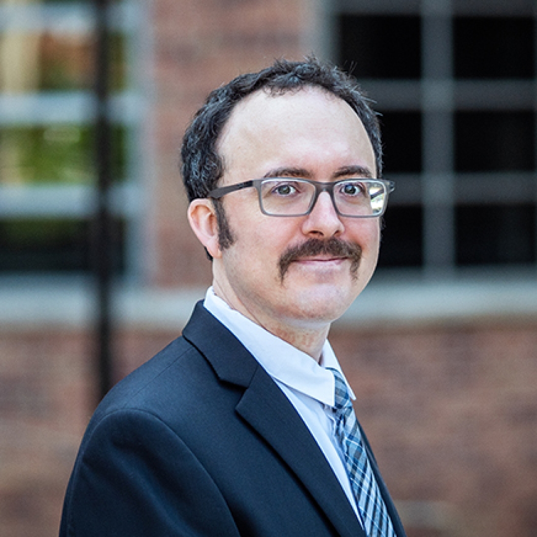 portrait of Sean Harris, PhD