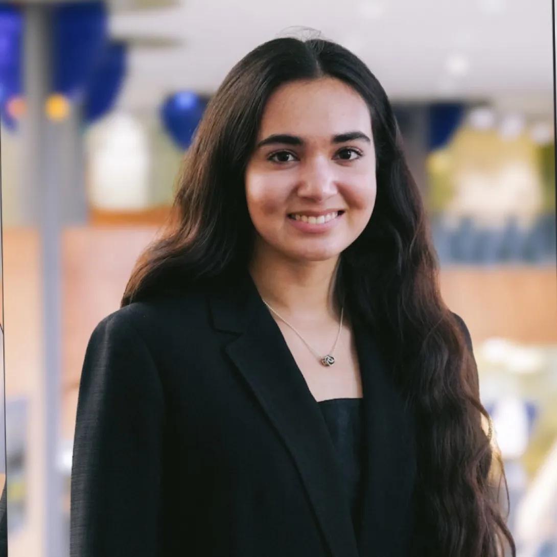portrait of Karina Munshi