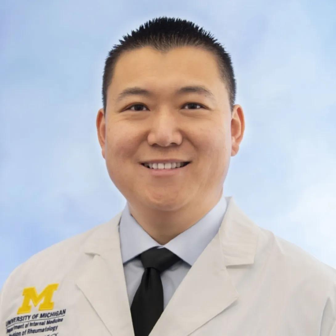 portrait of Yu (Ray) Zuo, Ph.D.