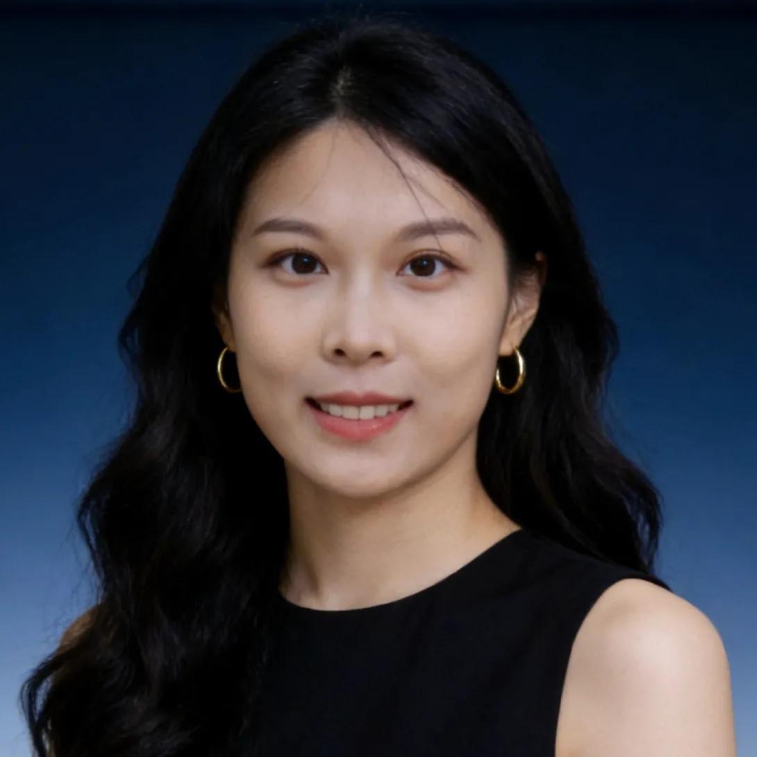 portrait of Meijia Huang