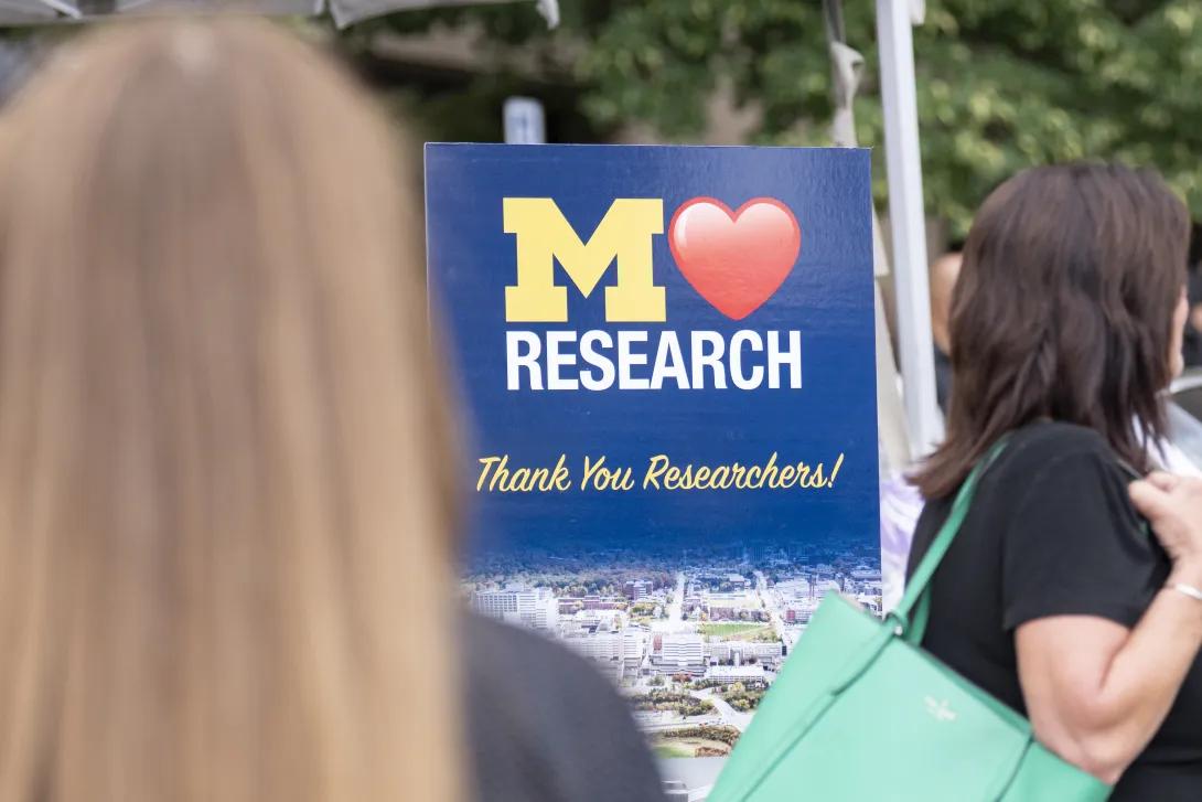 sign that says "M hearts research"